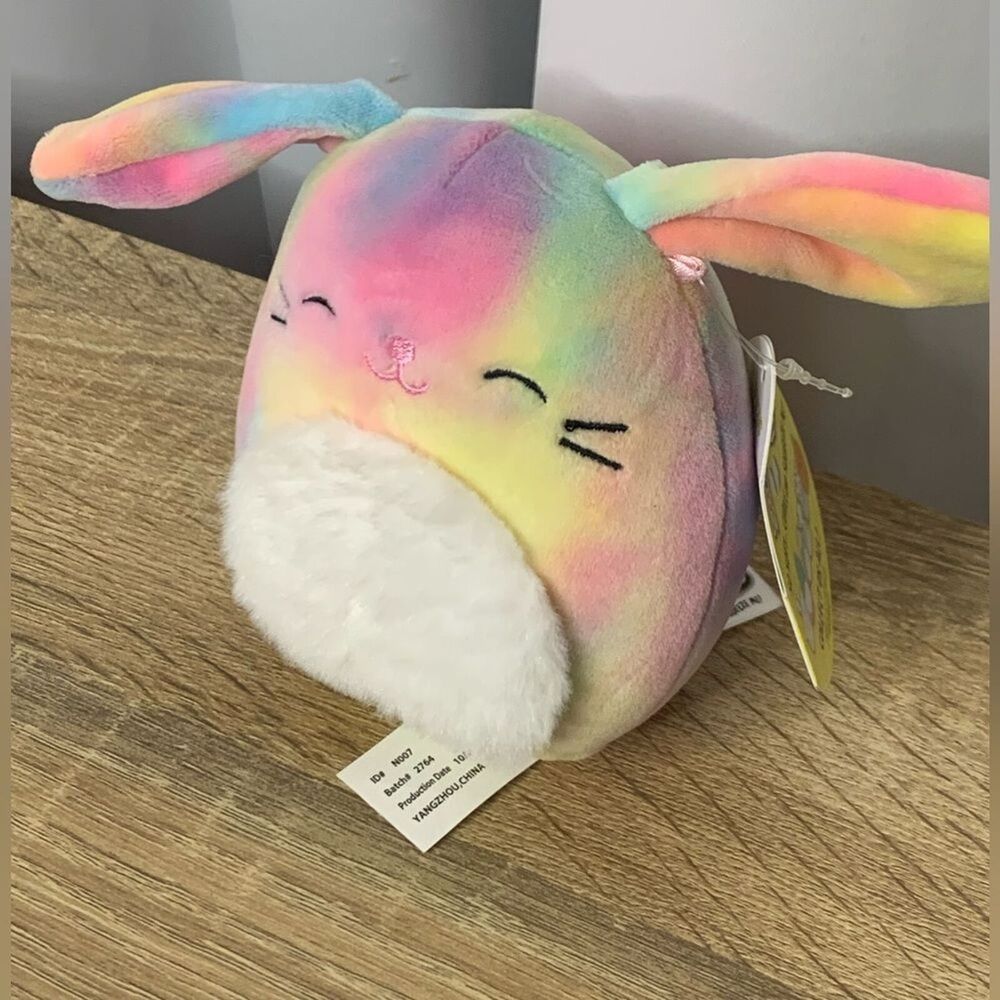 Squishmallow NWT Bunny Squinty Eyes Candy 5”